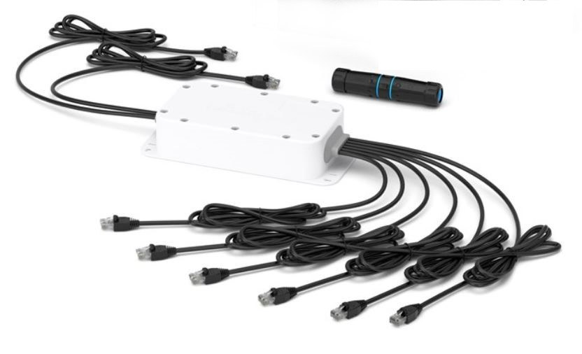 Noleggio MAGIC LIGHT Twinkly Pro Connection Hub 8 porte a Milano